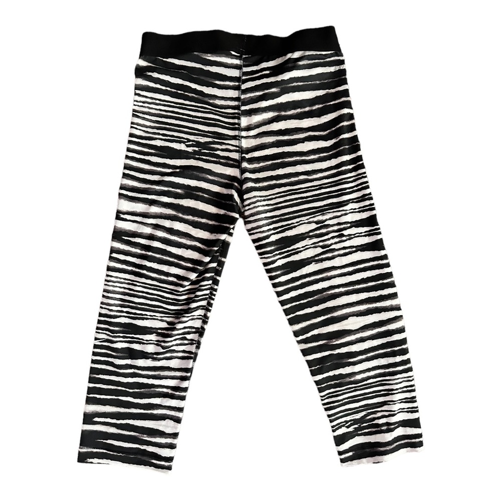 Nike Pro Capris - Picture 2 of 2